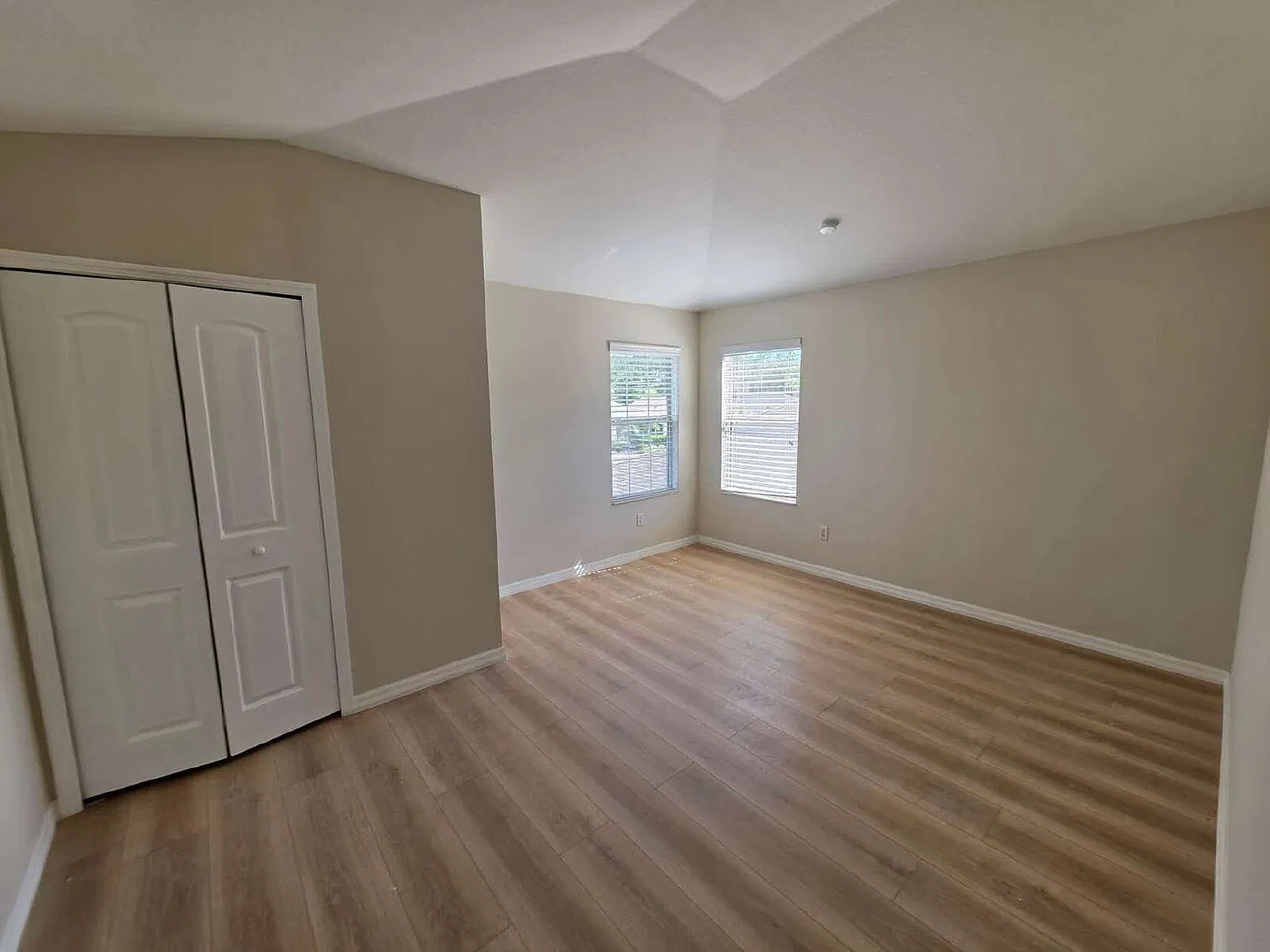 27353 Edenfield Drive, Wesley Chapel, FL 33544 — Photo 2