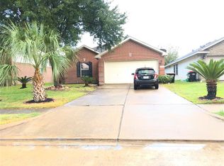 15907 Crooked Arrow Dr, Sugar Land, TX 77498