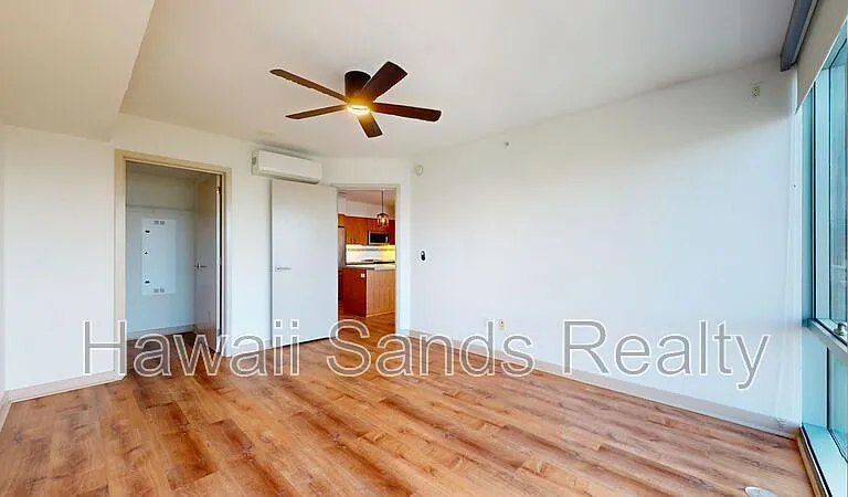 555 South St #2709 — Photo 13