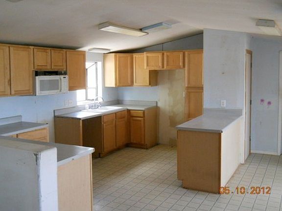 4th image of 2350 N Maricopa St
