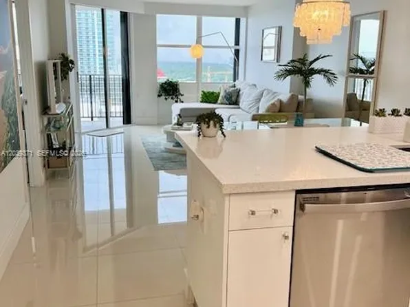 1901 Brickell Ave APT B2405, Miami, FL 33129