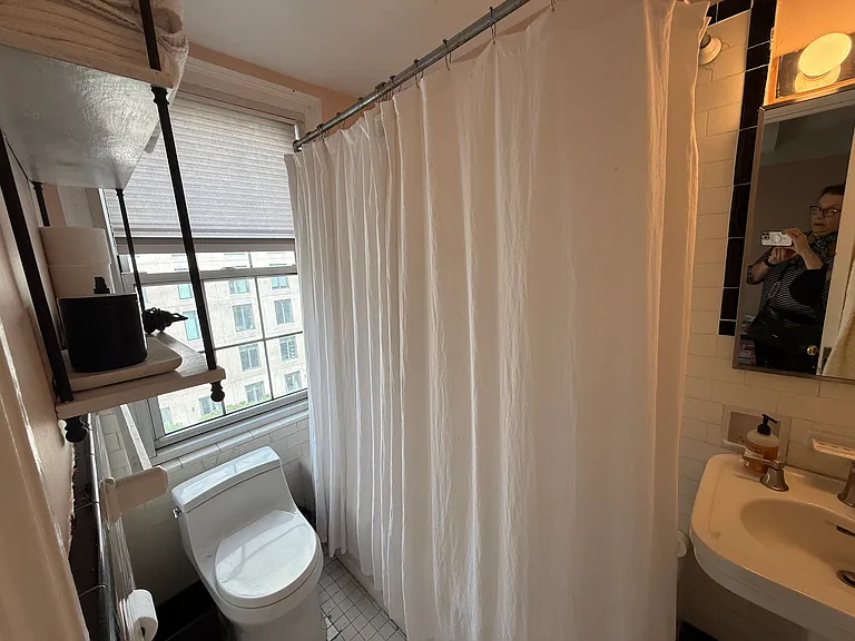 31 E 12th St #7B — Photo 9