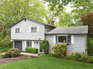 43 Glen Ridge Rd, Mahopac, NY 10541