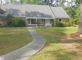 801 E 8th St, Bay Minette, AL 36507