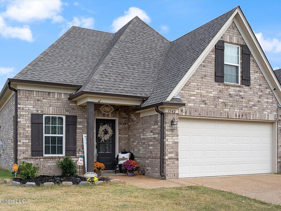 1st image of 1540 Cambria Dr