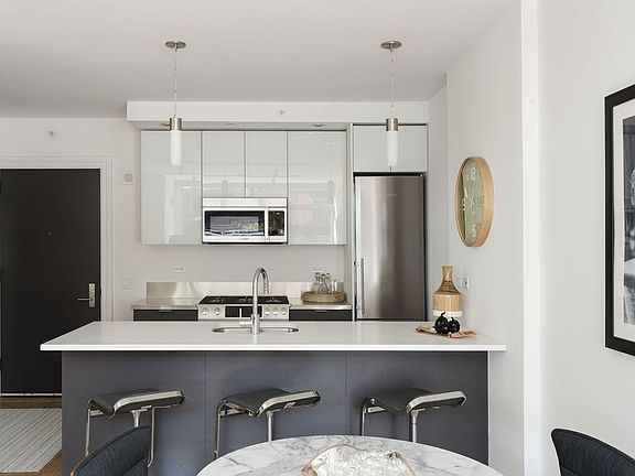 3rd image of 60 Water St APT 1706