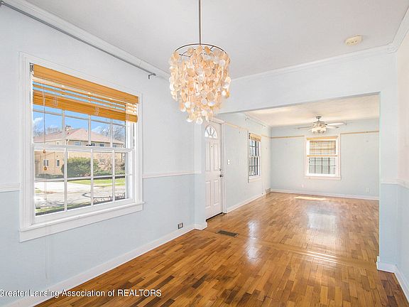 5th image of 235 Highland Ave