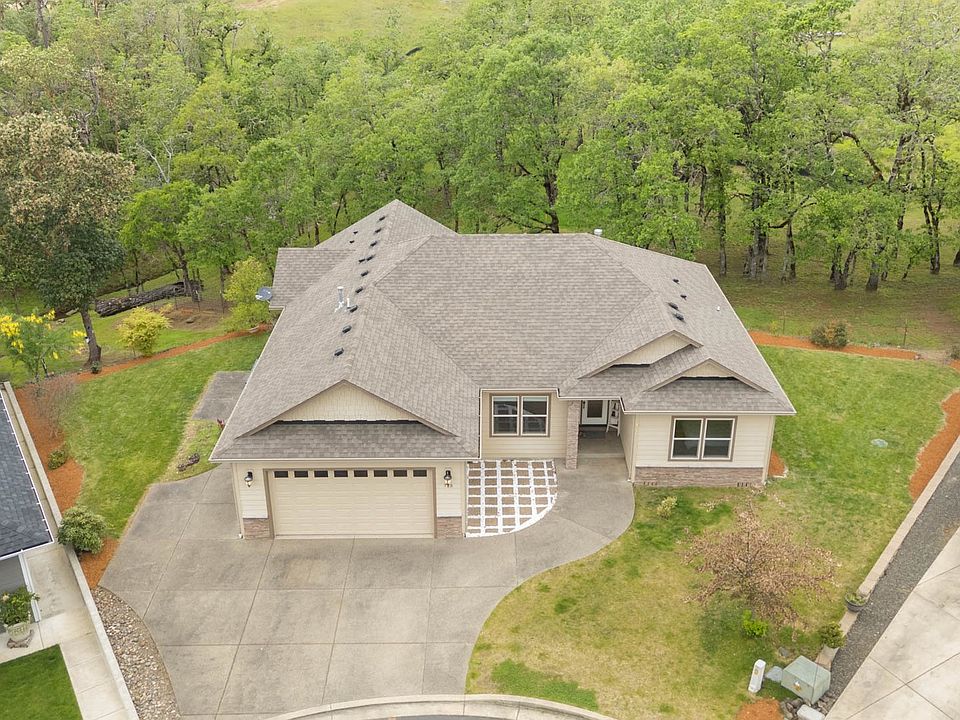 1st image of 725 Slazenger Ct
