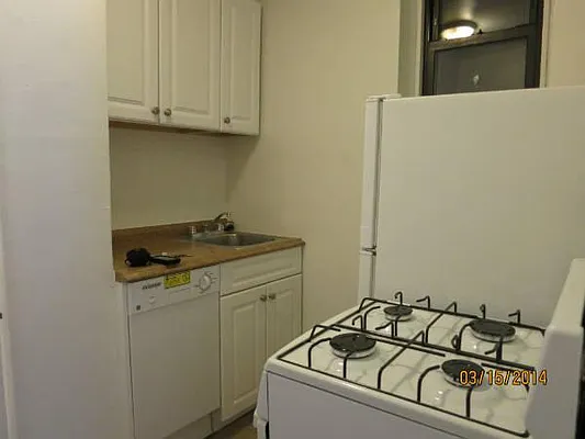 Rented by Manhattan Best Realty, Inc. | media 29