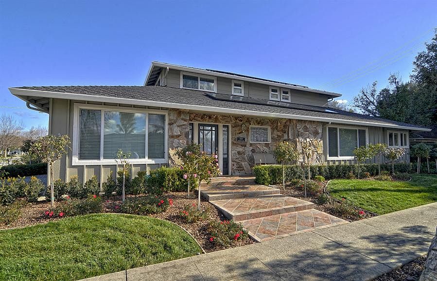1st image of 2120 Briarwood Dr