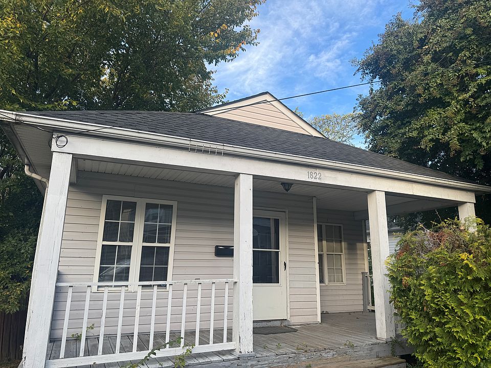1st image of 1822 Moore St