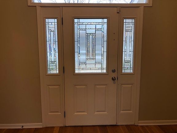 4th image of 2425 Stonewall Ave
