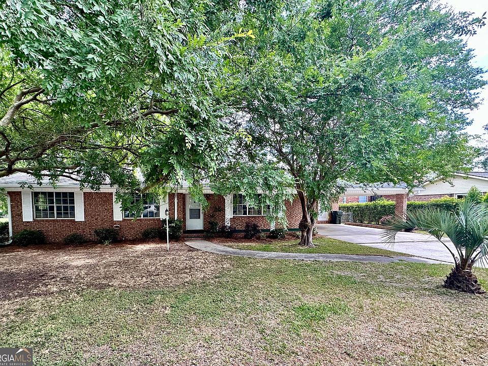 1st image of 402 Pineview Dr