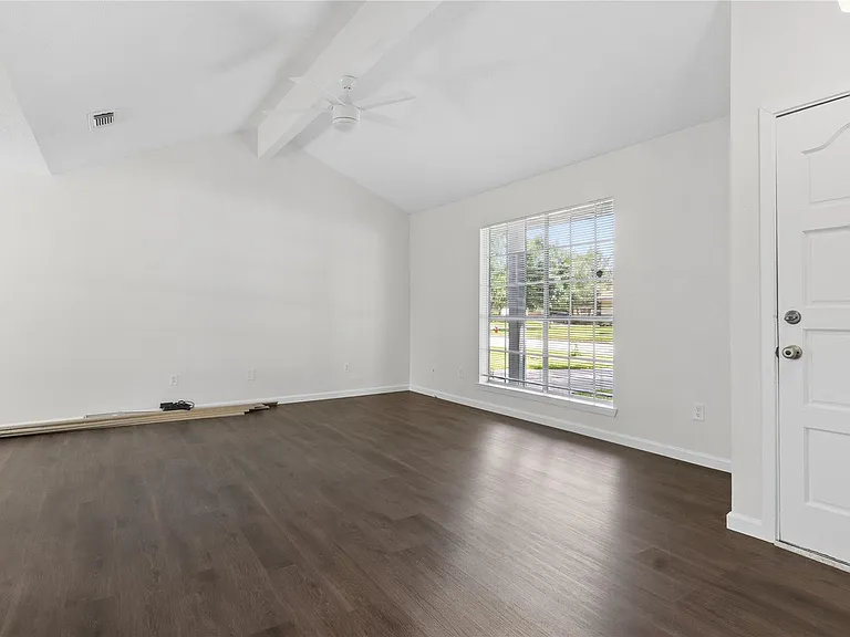 2504 Ewell Dr — Photo 5