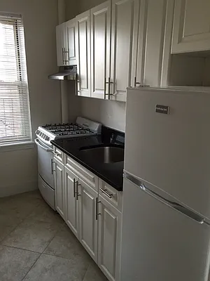 Rented by Quest Realty Sunnyside Corp | media 13