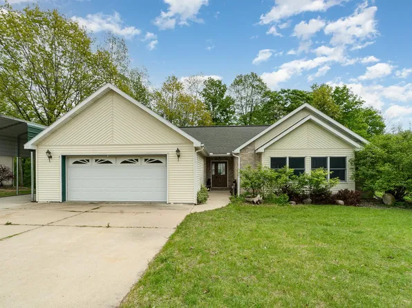 480 Donnet Ct, Clare, MI 48617