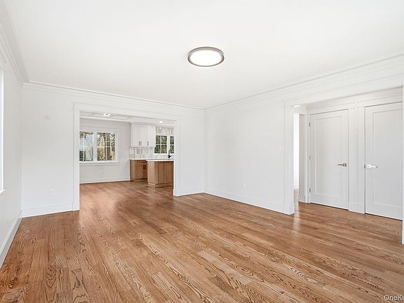 5th image of 54 Lindbergh Avenue