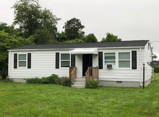 8040 Airport Rd, Quinton, VA 23141