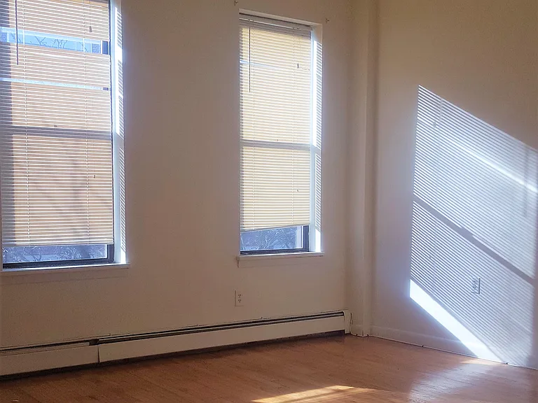 496 Pavonia Ave #B3 — Photo 13