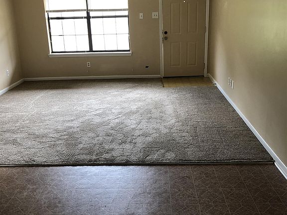 Living room with ceiling fan