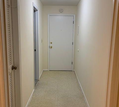 4th image of 2 Canella Ct Floor 1