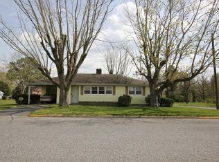 200 Chestnut St, Laurel, DE 19956