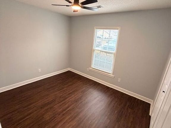2nd image of 940 Wildwood Ln #940