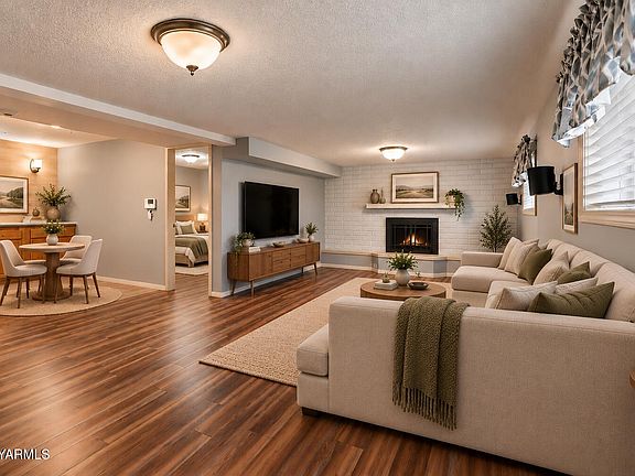 5th image of 902 Riverview Ave