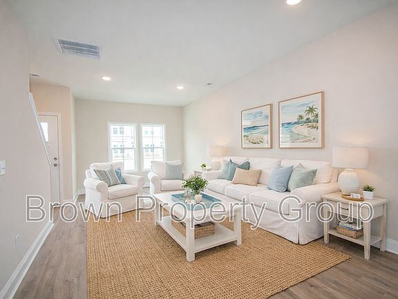 4th image of 139 Loren Rd