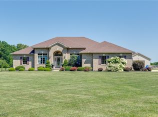 9515 Crow Rd, Litchfield, OH 44253
