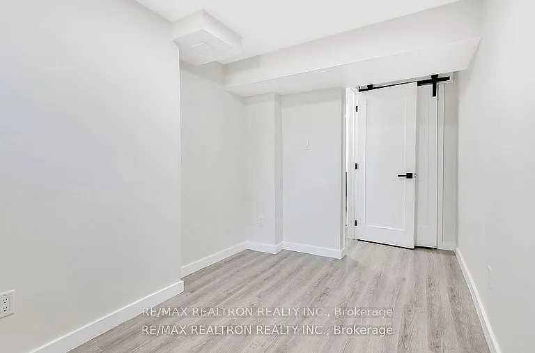 1282 Winter Ave #BASEMENT — Photo 20