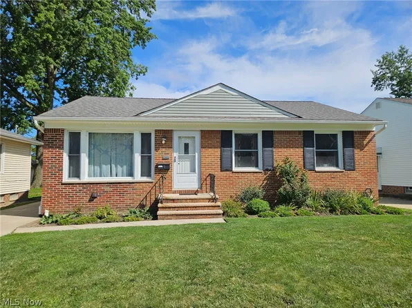 30217 Forest Grove Rd, Willowick, OH 44095