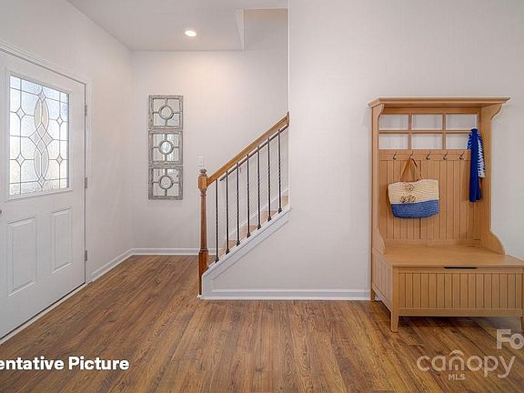 3rd image of 182 N Hill Ln