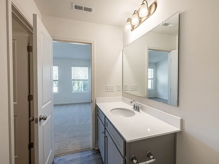 1365 Darlington Dr — Photo 17