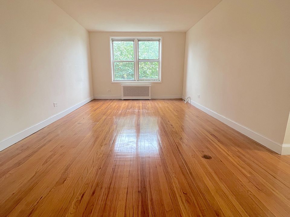 2nd image of 189-14 Crocheron Ave #408