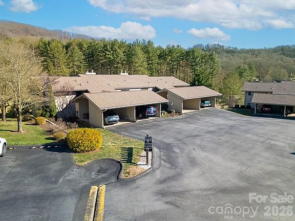 2nd image of 157 Glen Cannon Poin Unit 3