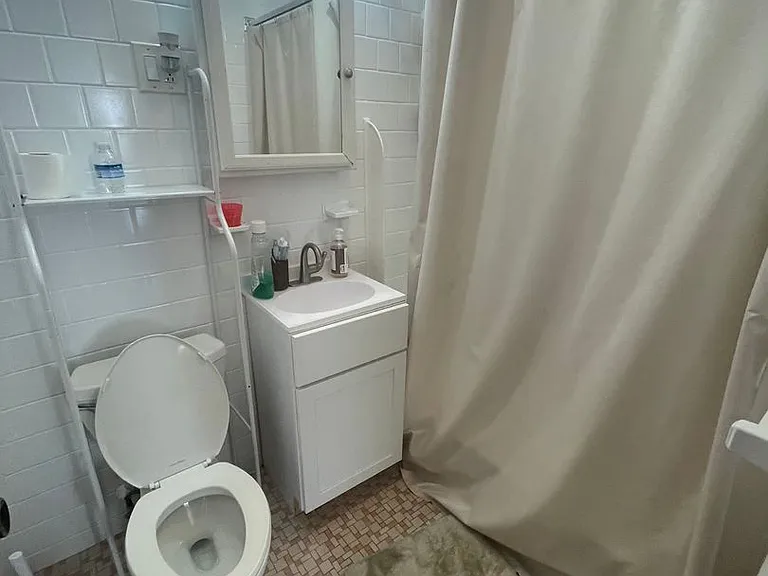 10 Armington St #L2 — Photo 5