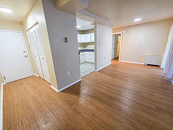 5th image of 4555 Macarthur Blvd NW APT G7