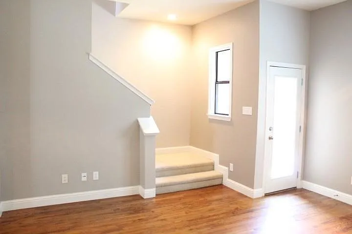 4230 Travis St #8 — Photo 16
