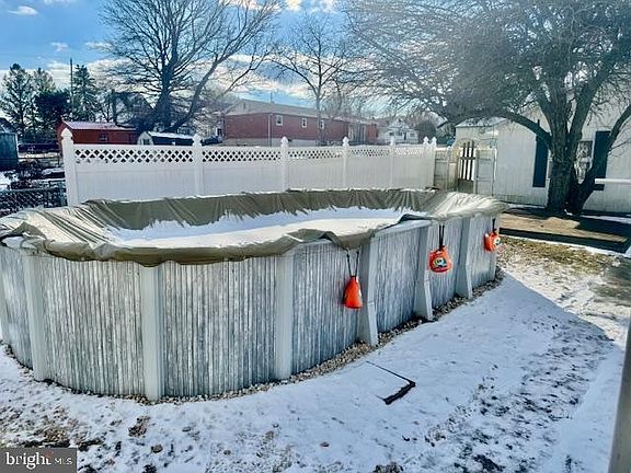 5th image of 320 N 2nd St