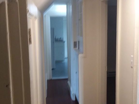 4th image of 1062 Hyde Park Ave