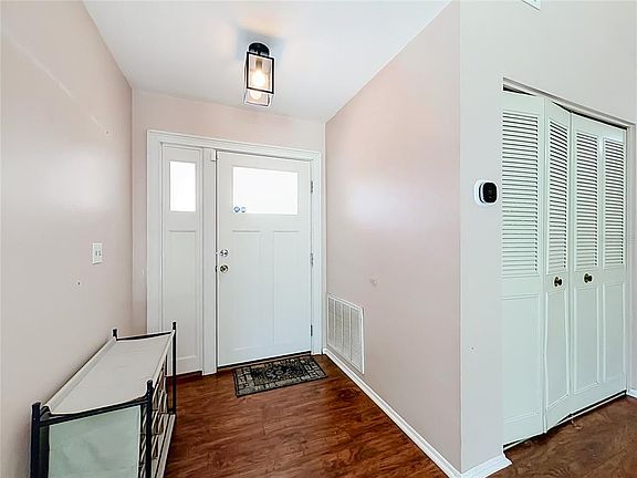 4th image of 800 Wavecrest Dr