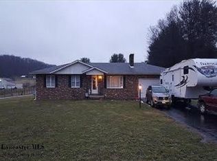 2270 Blue Valley Rd SE, Lancaster, OH 43130