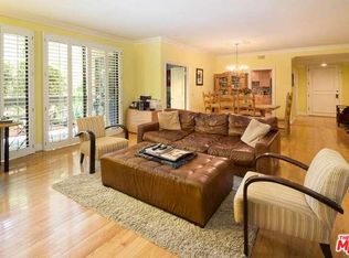 621 S Barrington Ave APT 104, Los Angeles, CA 90049