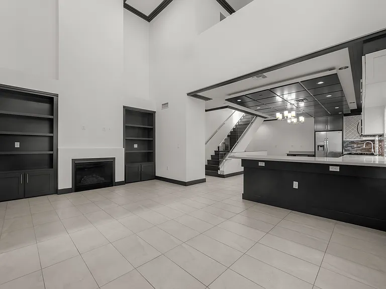 2131 S Beverly Glen — Photo 10