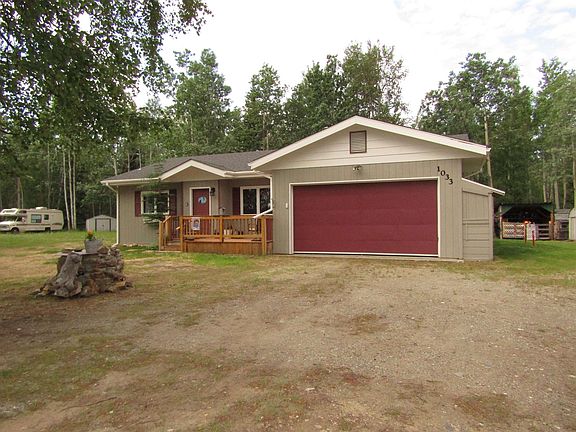 2nd image of 1033 Clearwater Rd