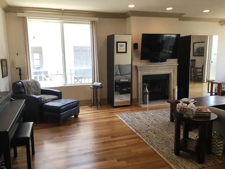 1337 Wellesley Ave #104 — Photo 23