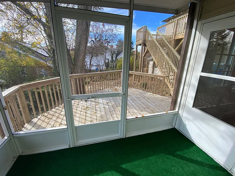 40 Larchmont Rd — Photo 55