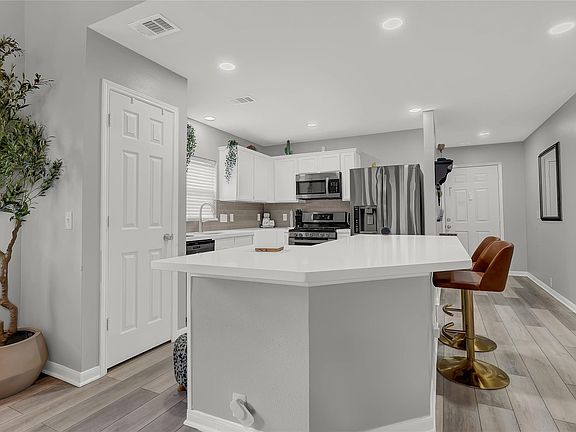 4th image of 20314 Cypresswood
