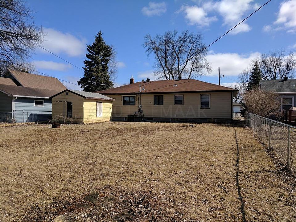 2nd image of 1305 6th St S